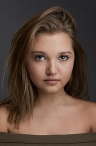 米娅·麦肯纳·布鲁斯