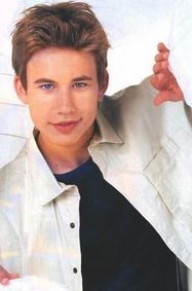 乔纳森·泰勒·托马斯