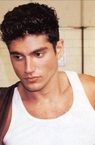 安德鲁·莱维塔斯